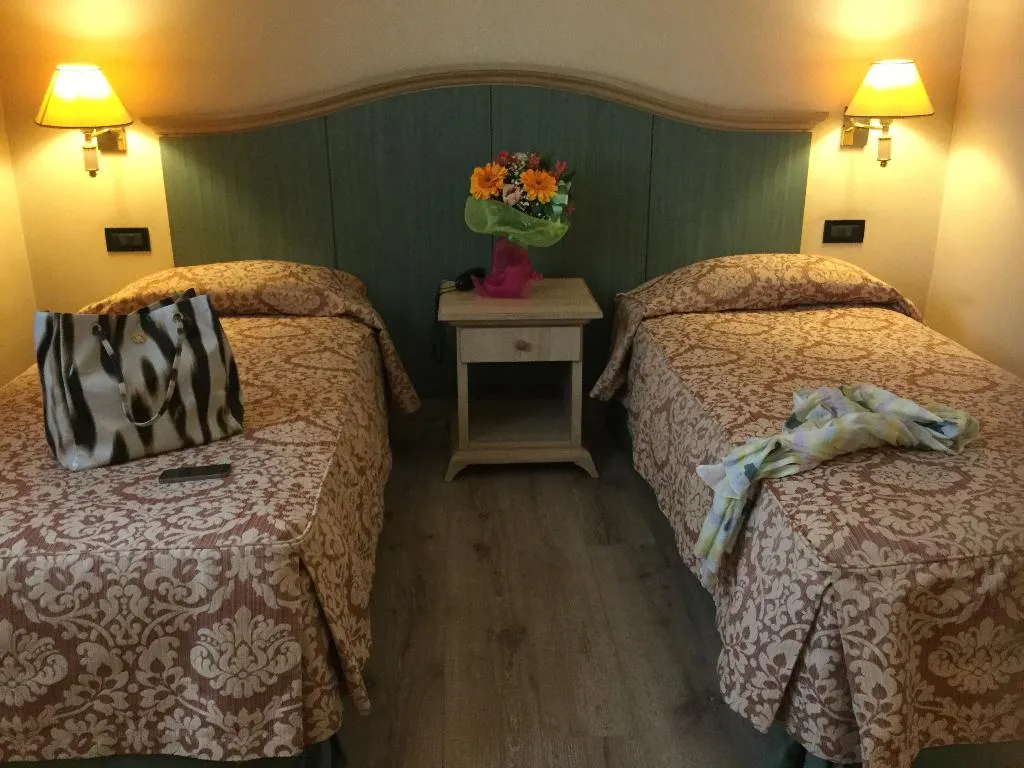 DOUBLE STANDARD Room, Green Park Hotel, Rome