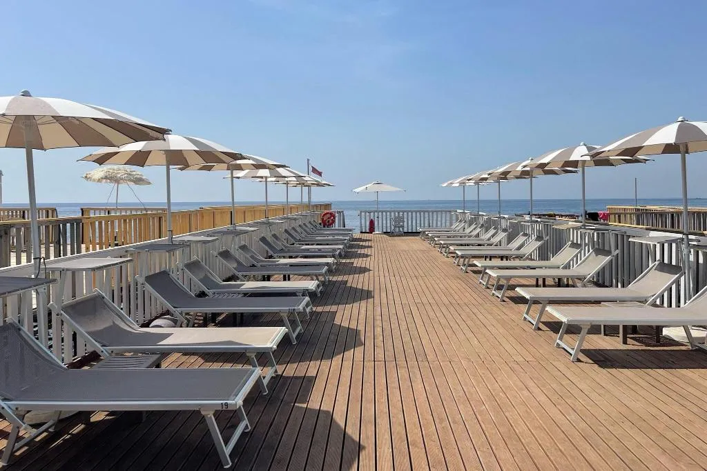 Beach, Four Points by Sheraton Catania Hotel & Conference, Catania