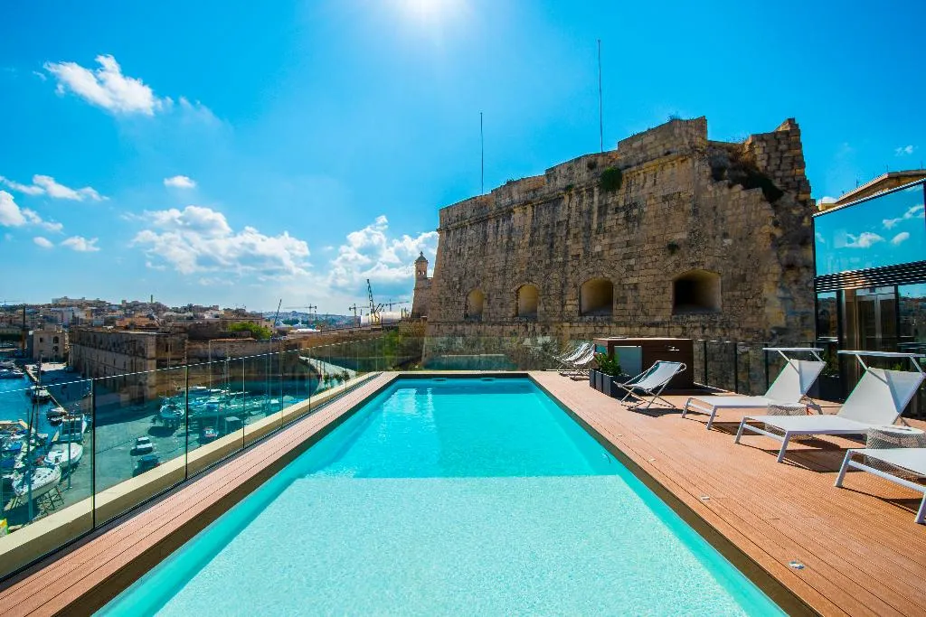 Pool, Cugó Gran Macina Grand Harbour, Malta
