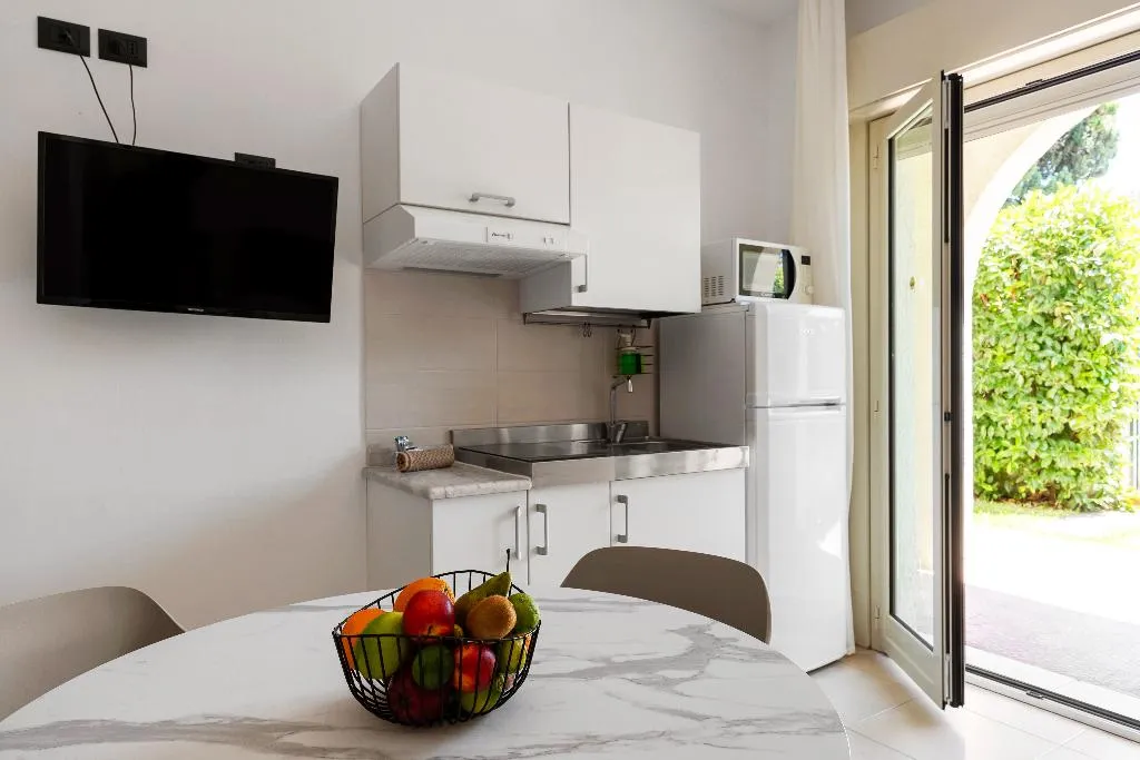 TRIPLE CAPACITY 2 Room, Villa Collina, Taormina