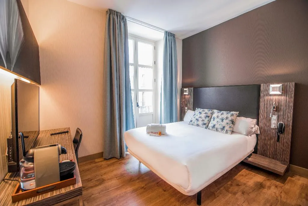 DOUBLE STANDARD Room, Petit Palace Santa Cruz, Seville