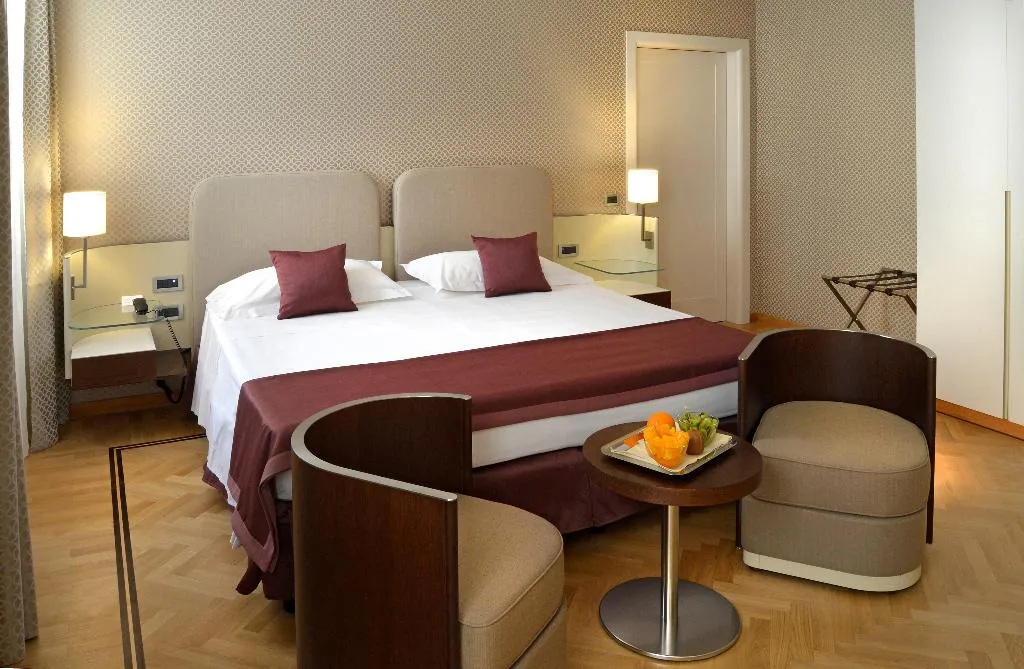 TRIPLE SUPERIOR Room, Palazzo Esedra, Naples