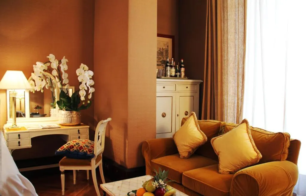 Double or Twin DELUXE Room, Grand Hotel Plaza, Rome