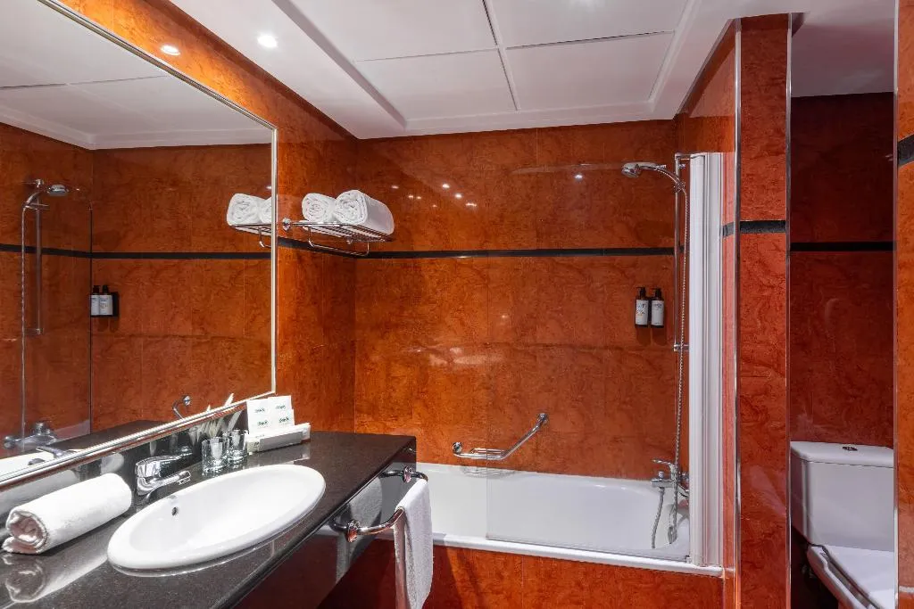 DOUBLE PREMIUM Room, Madrid Alameda Aeropuerto Affiliated By Melia, Madrid