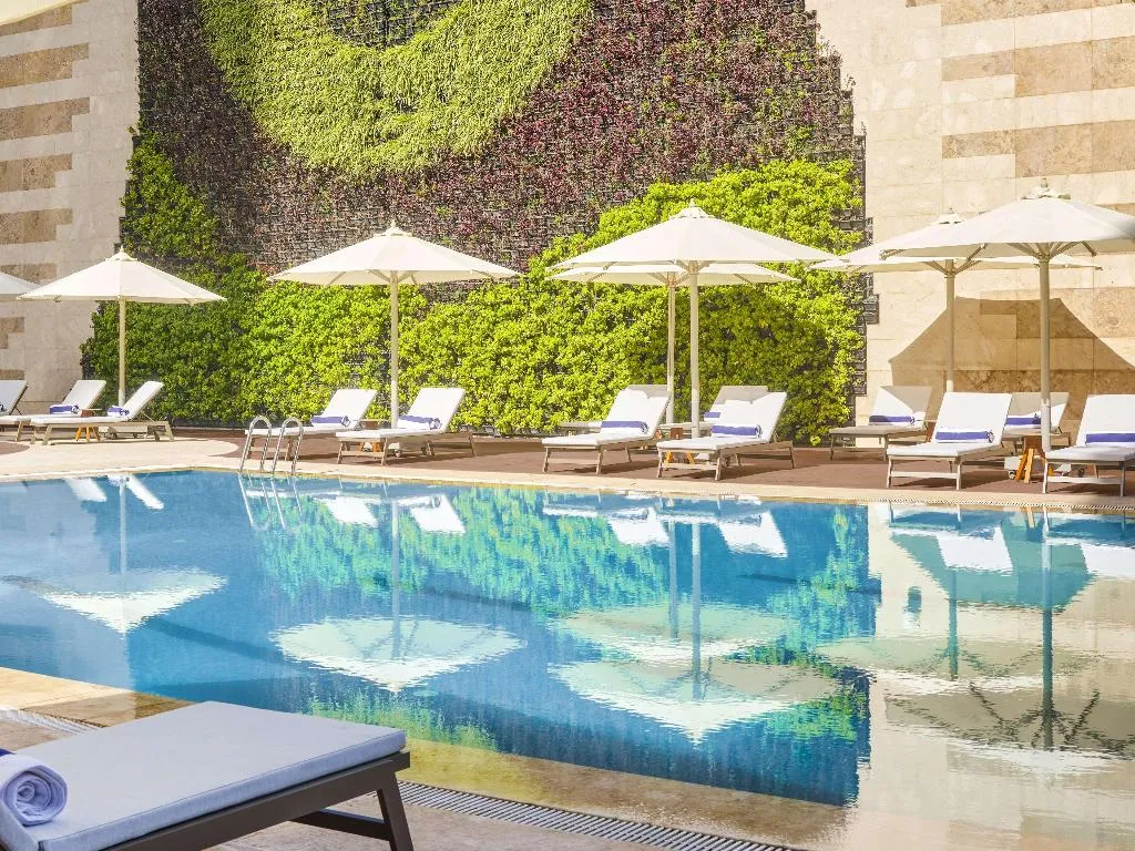 Pool, Hilton Cairo Nile Maadi, Cairo