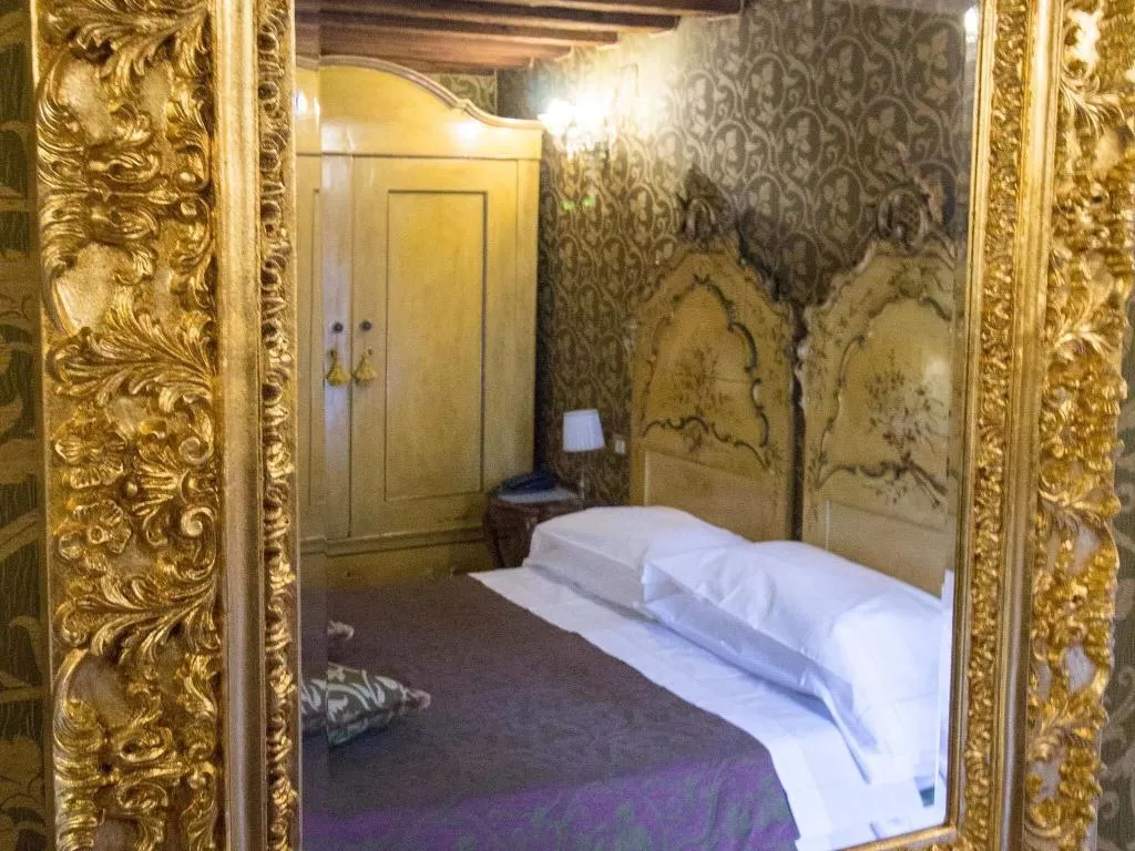 TWIN CLASSIC Room, Palazzo Abadessa, Venice