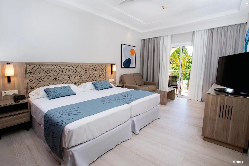 Double or Twin STANDARD Room, Hotel Riu Madeira - All Inclusive, Madeira