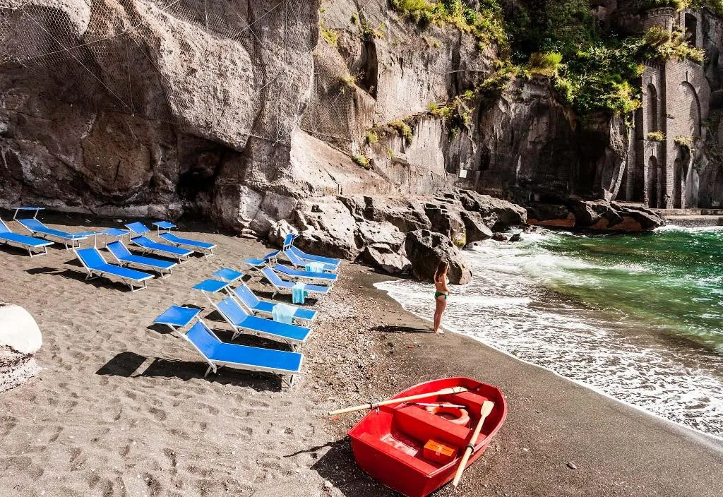 Beach, Grand Hotel Cocumella, Naples