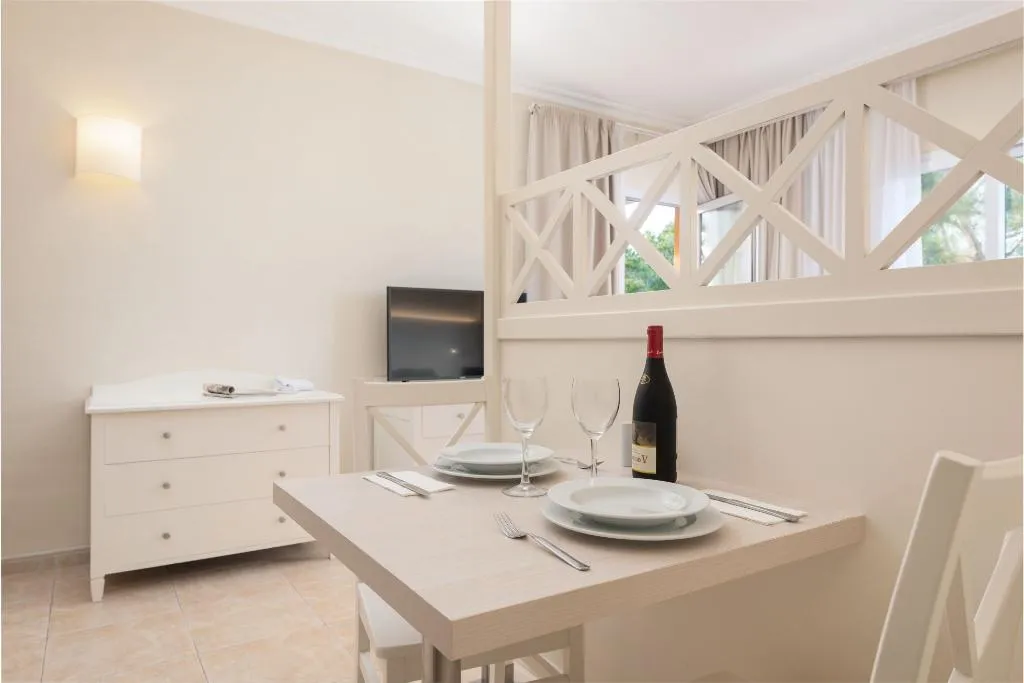 STUDIO WITH BALCONY Room, Aparthotel Can Picafort Palace, Majorca