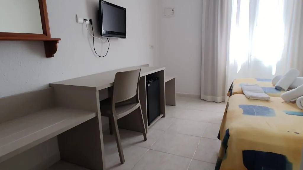 DOUBLE SINGLE USE STANDARD Room, Complejo Lago Playa, Ibiza