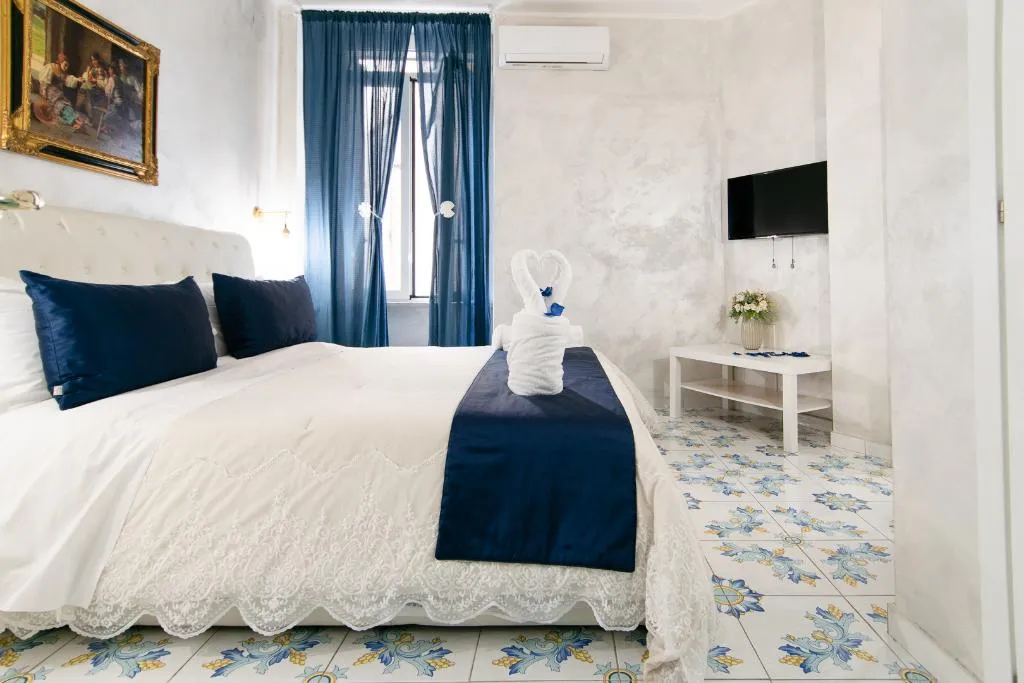 DOUBLE DELUXE GARDEN VIEW Room, Alma Adry, Naples