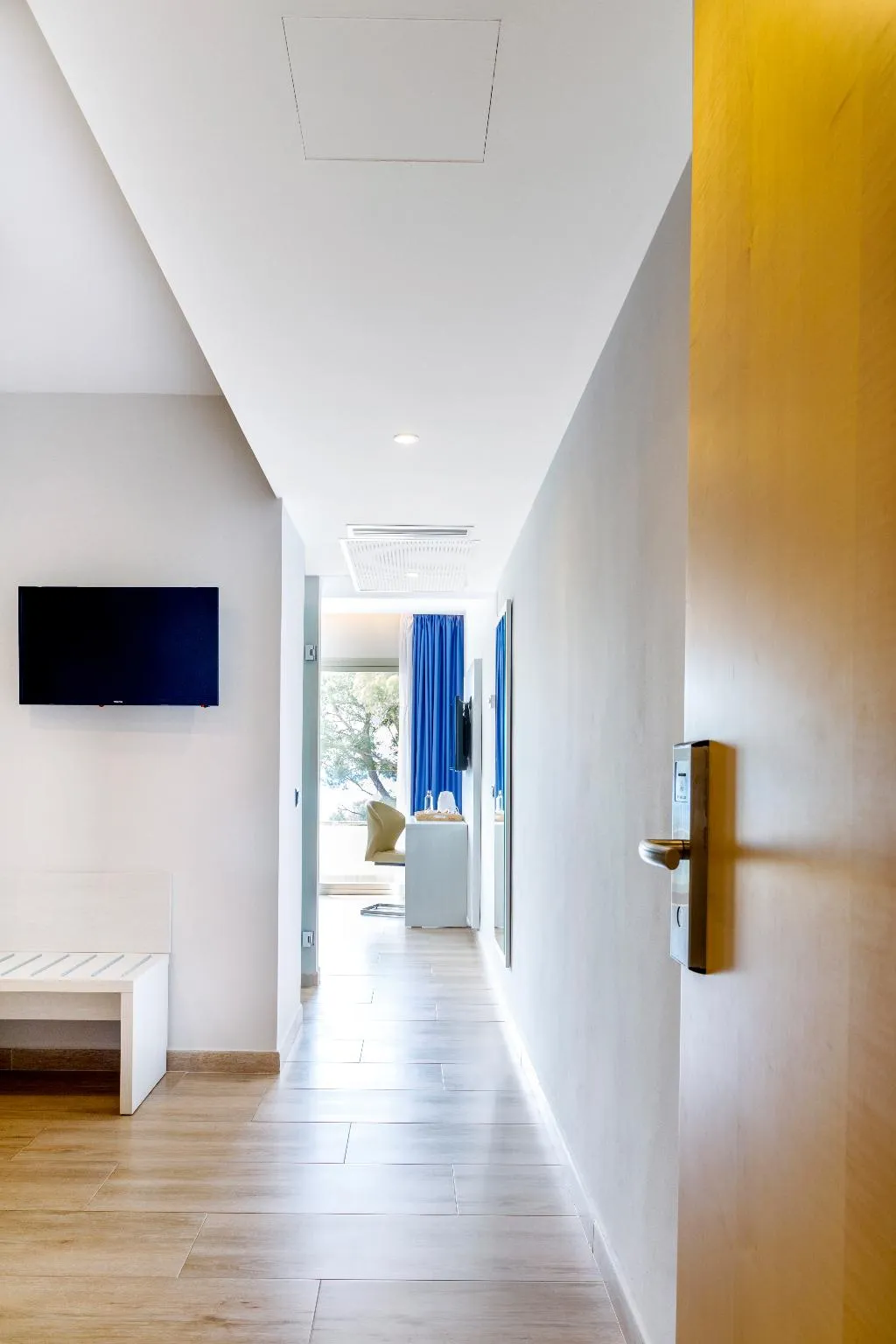 JUNIOR SUITE SEA VIEW Room, Mar Hotels Alcanada, Majorca