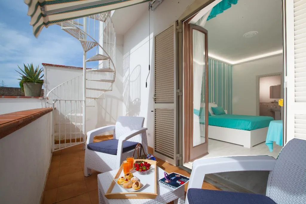 DOUBLE DELUXE Room, Villa Iolanda, Naples