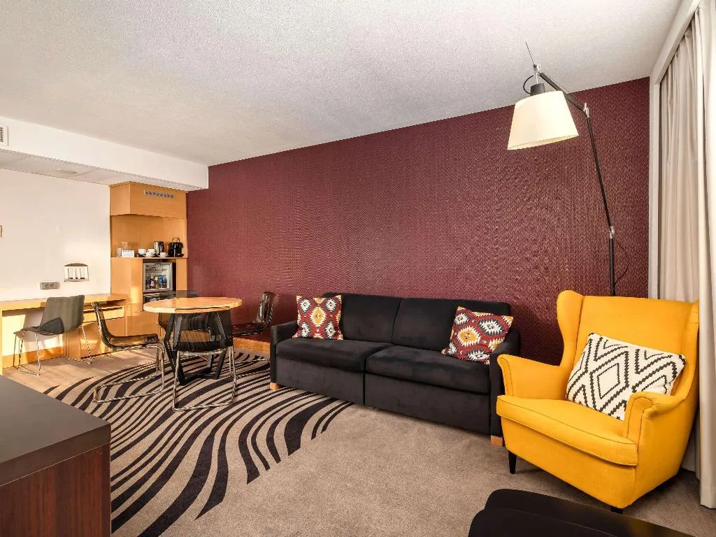 SUITE STANDARD Room, Novotel Krakow City West, Krakow