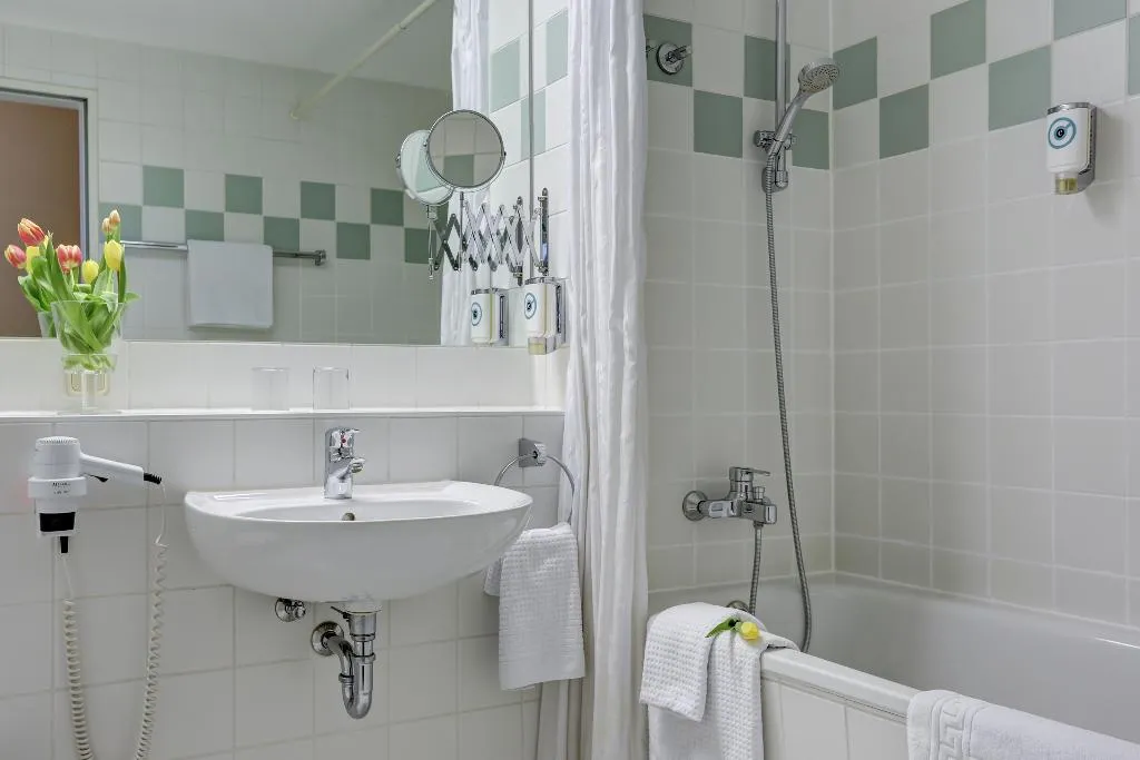 TWIN STANDARD Room, Centro Park Hotel Berlin Trademark Collection, Berlin
