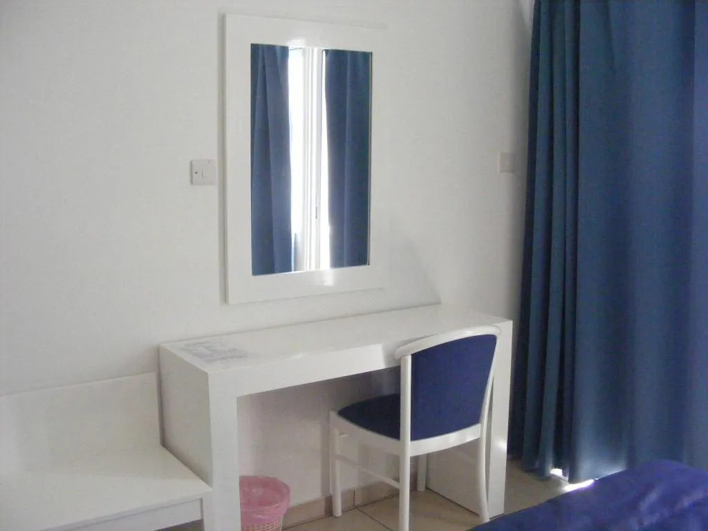Room, Sun Hall Beach Hotel Apts, Cyprus