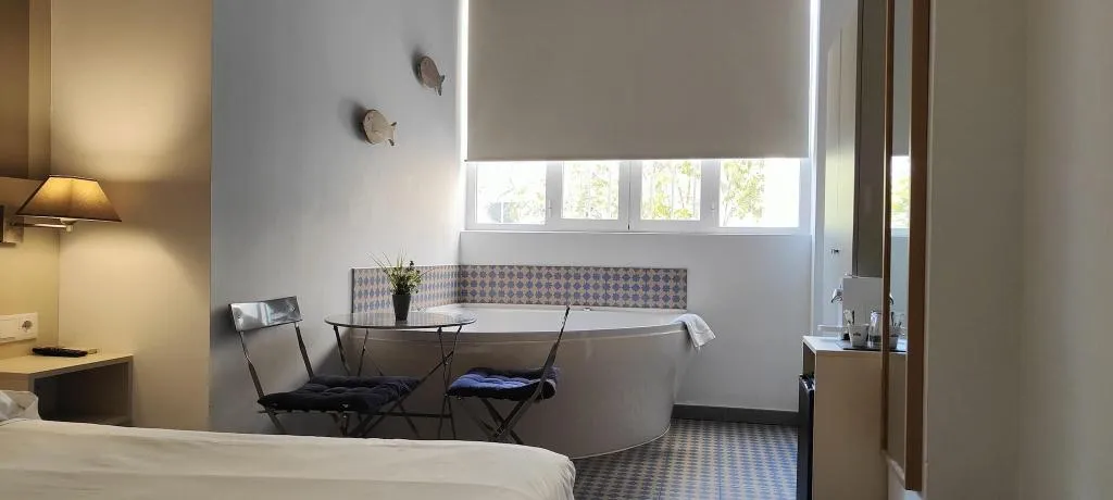 DOUBLE WITH JACUZZI Room, San Lorenzo Boutique Hotel, Valencia