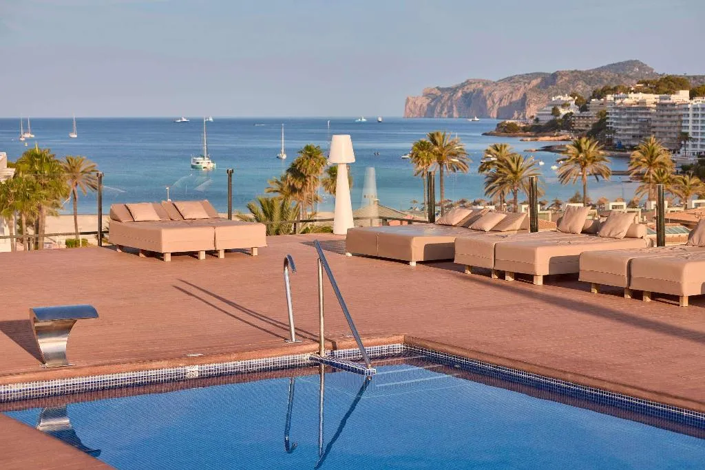 Pool, Zafiro Rey Don Jaime, Majorca