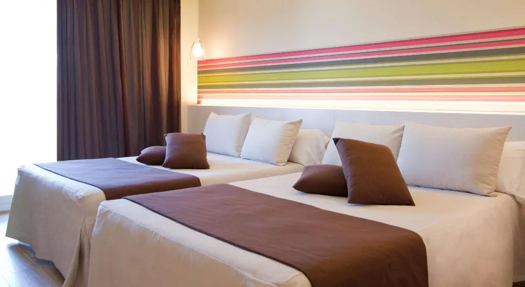 Room, Alegria Plaza Paris, Costa Brava