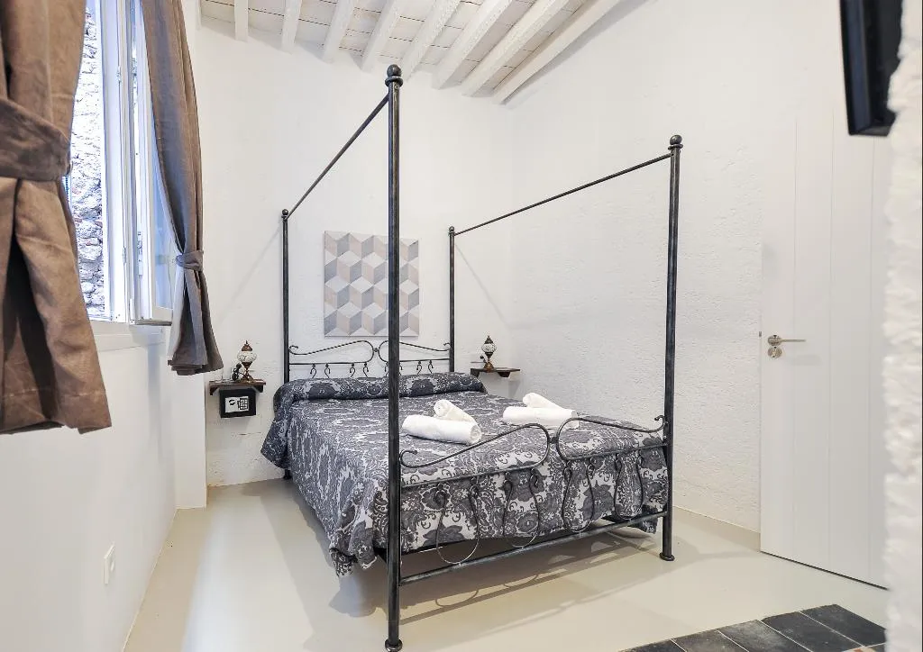 DOUBLE STANDARD Room, Malaga Hostel Boutique, Costa Del Sol