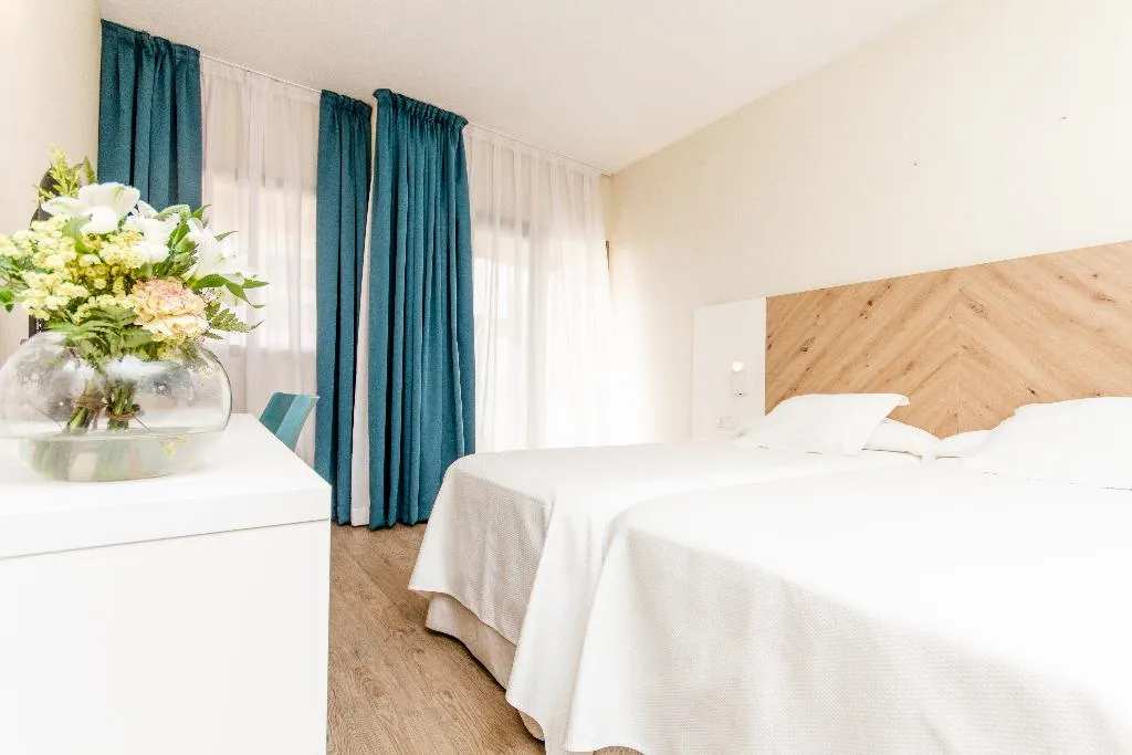 DOUBLE SUPERIOR Room, Castilla Alicante, Costa Blanca