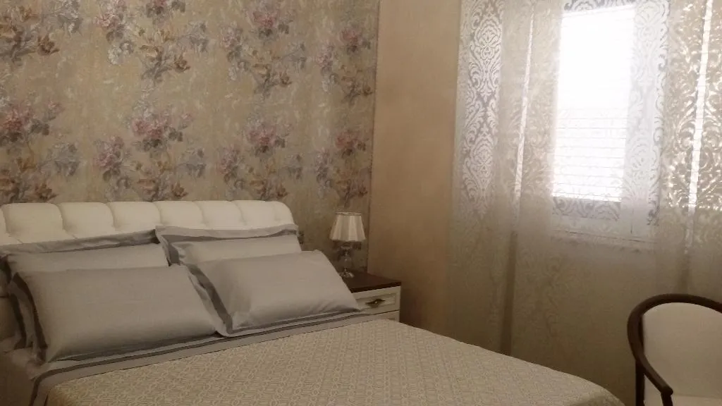 DOUBLE DELUXE Room, Daphnae House, Catania