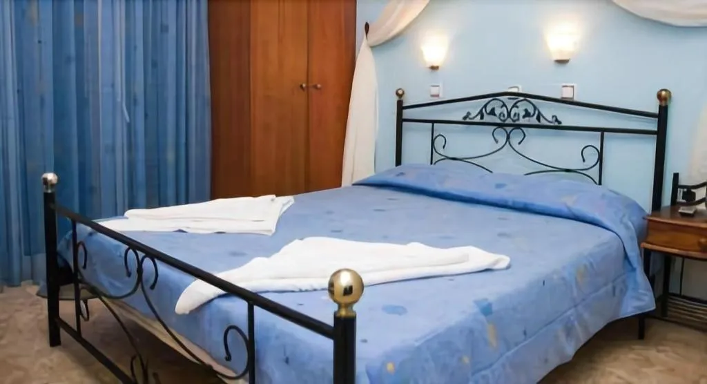 Room, Sweet Pop - Adults Only, Santorini