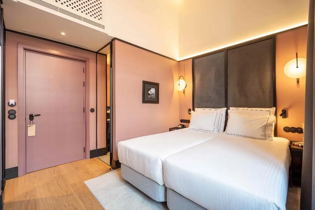 TWIN CLASSIC Room, The Editory Riverside Santa Apolonia Hotel, Lisbon