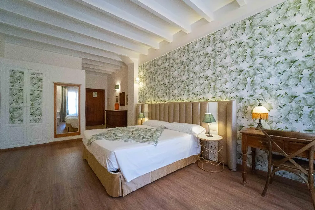 Double or Twin WITH TERRACE Room, Hotel Rural S'Olivaret, Majorca