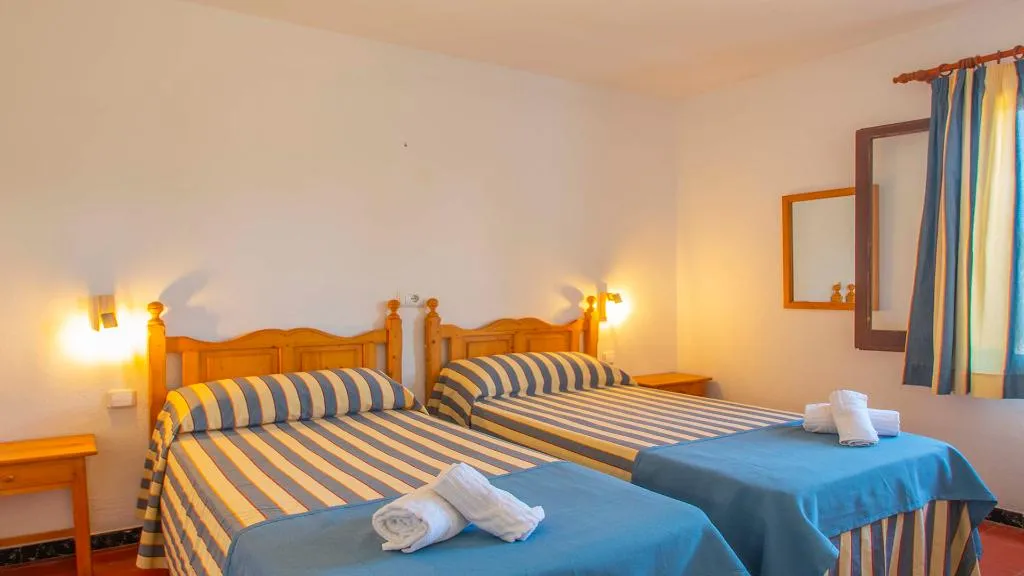 APARTMENT ONE BEDROOM Room, Apartamentos Sol y Mar, Menorca