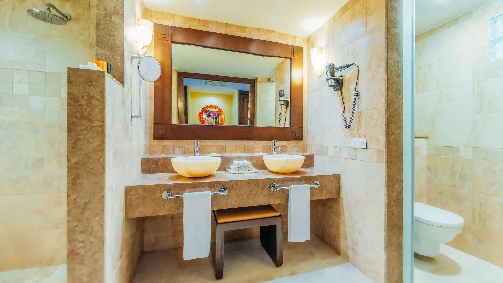 JUNIOR SUITE STANDARD Room, Barcelo Maya Palace, Cancun Area