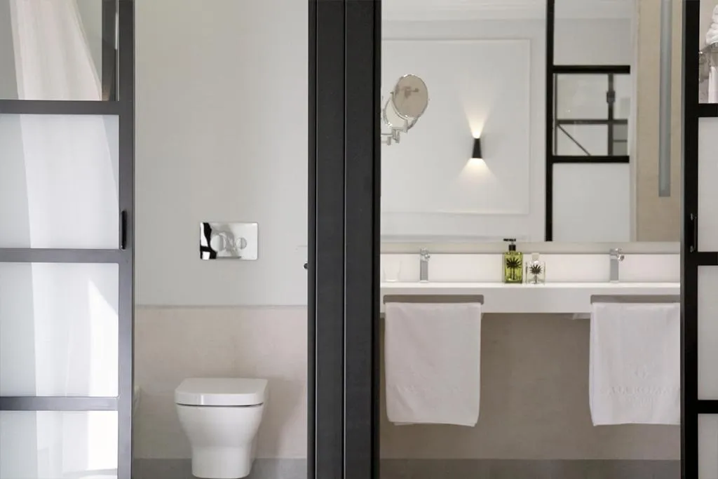 TRIPLE DELUXE Room, Casa Romana Hotel Boutique, Seville