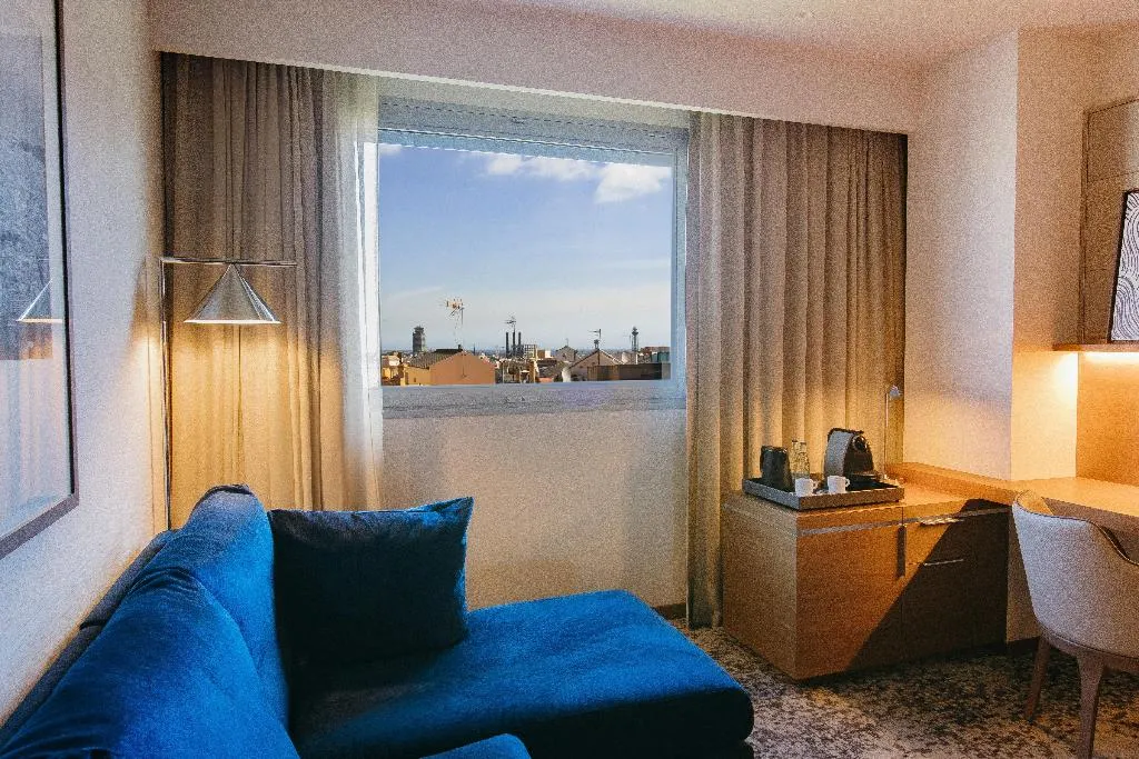 TWIN CLASSIC CITY VIEW Room, InterContinental Barcelona, Barcelona