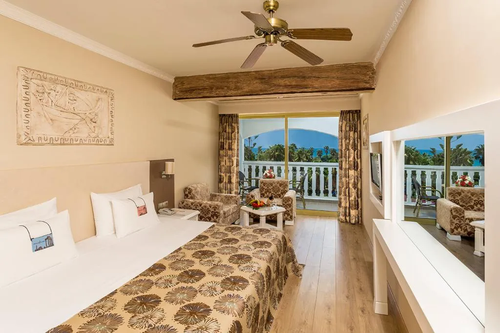 TRIPLE LAND VIEW Room, Defne Ana, Antalya
