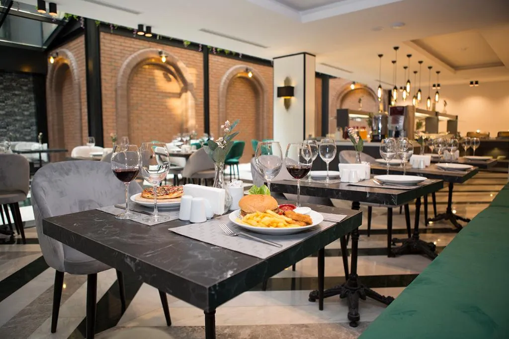 Restaurant, Emen'S Otel, Izmir