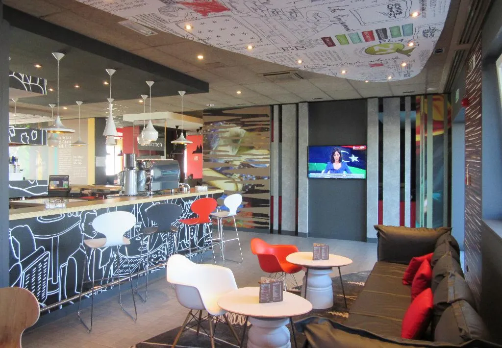 Bar, ibis Milano Fiera, Milan