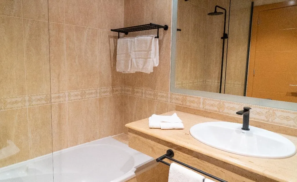 Double or Twin STANDARD Room, Coral Cotillo Beach, Fuerteventura