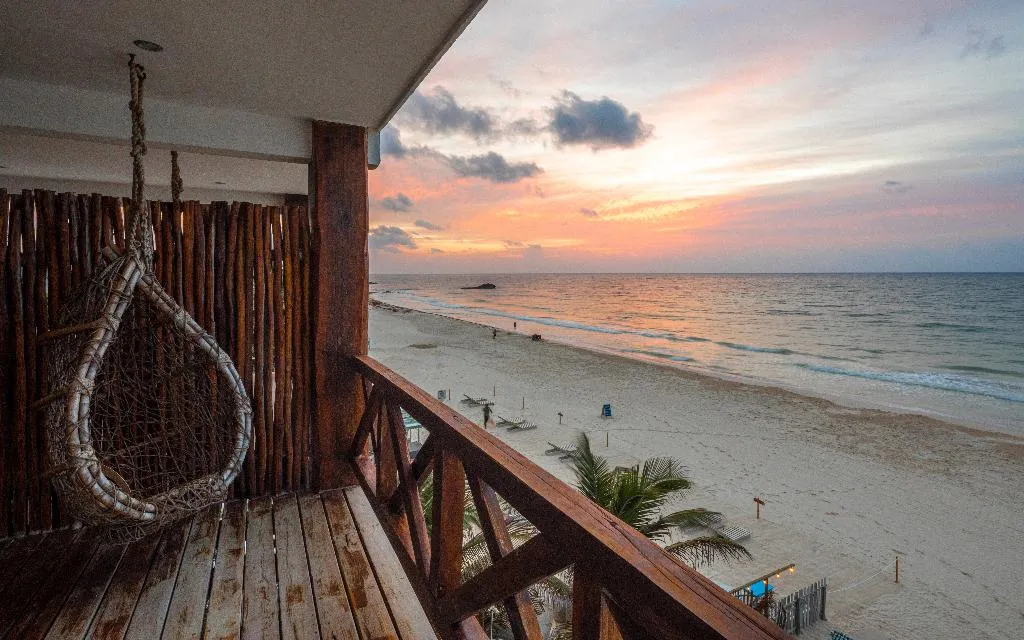 VILLA OCEAN FRONT Room, Hotelito Azul, Cancun Area