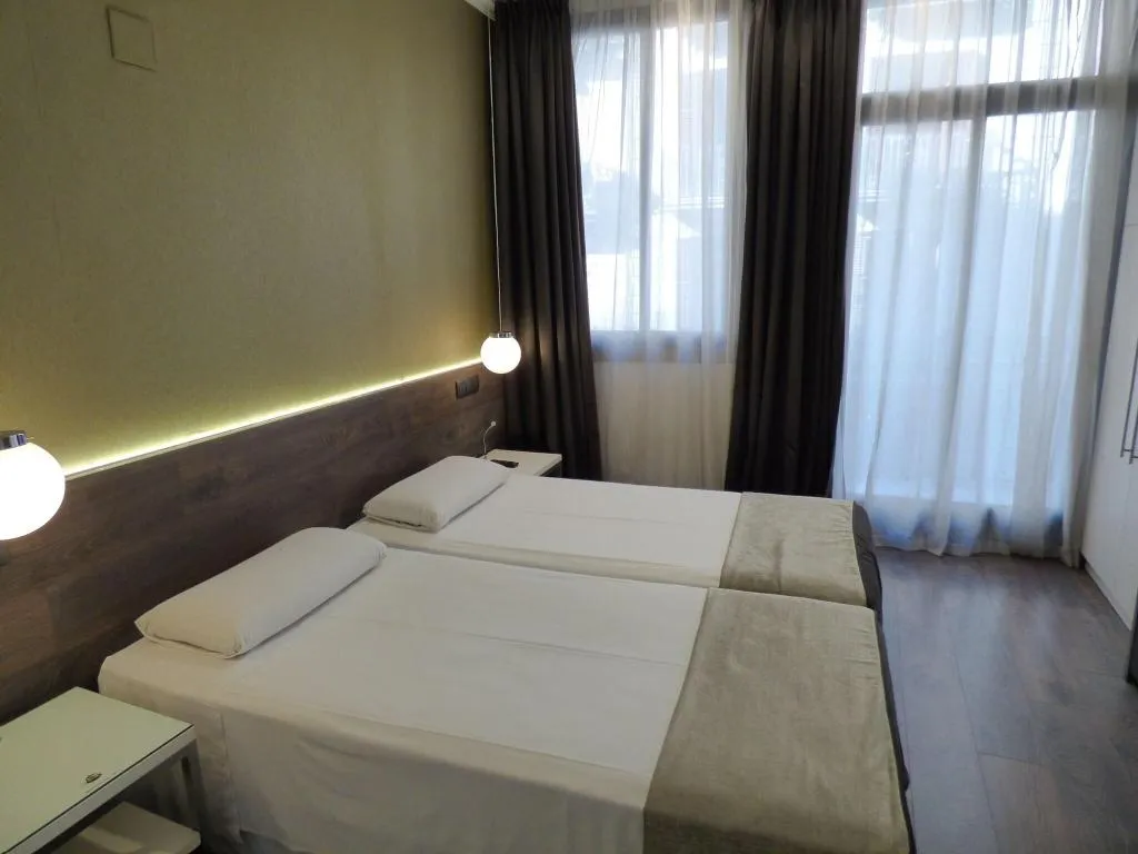 Room, Moderno, Barcelona