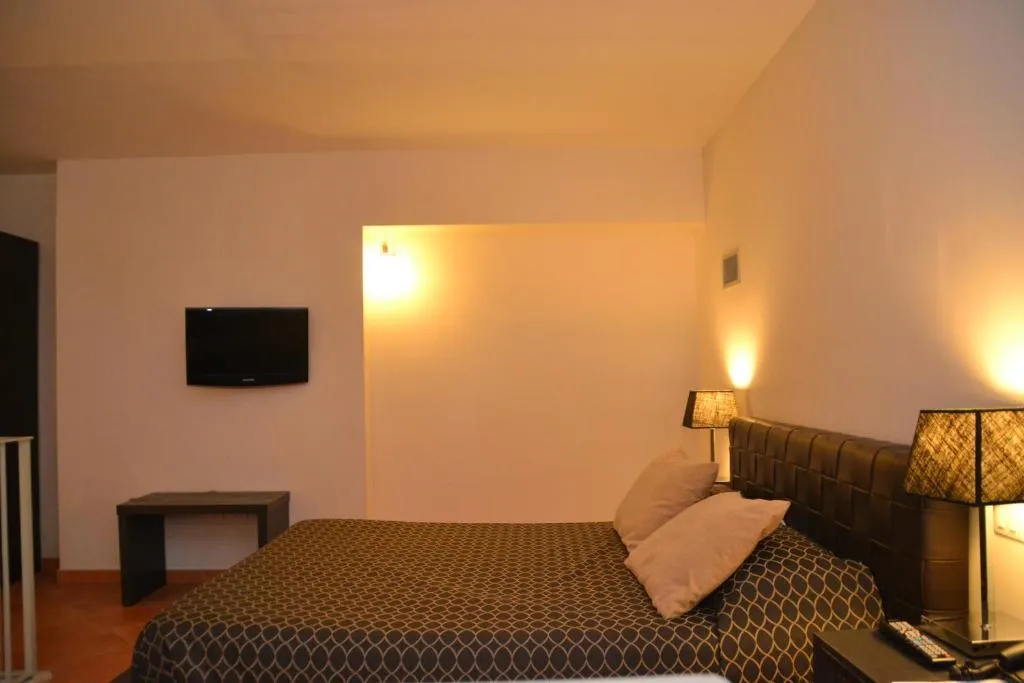 JUNIOR SUITE STANDARD Room, Relais Villa Buonanno, Naples