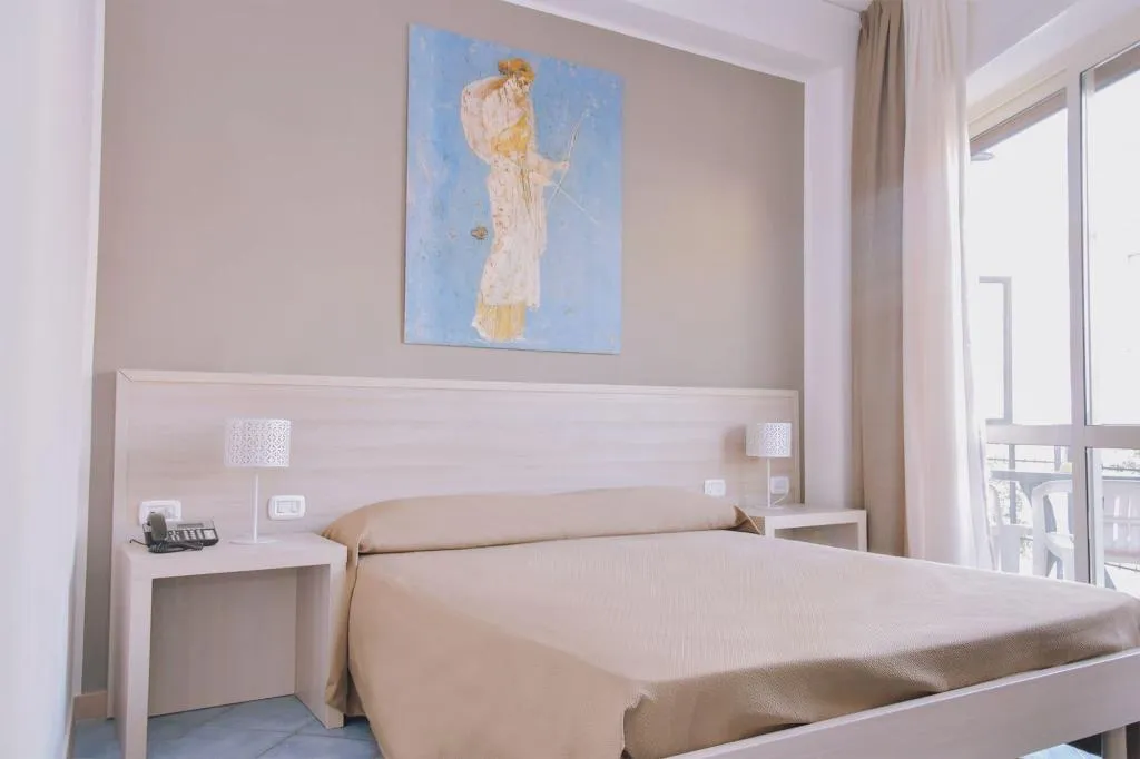 Room, Hotel Piccolo Sogno, Naples