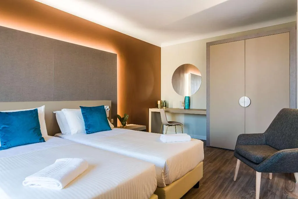 Room, Delle Palme, Palermo