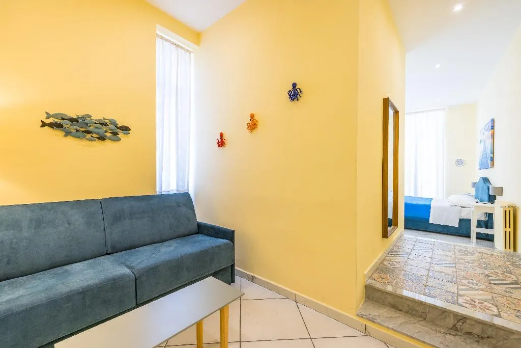 QUADRUPLE CLASSIC Room, La Casa Di Bruno, Naples