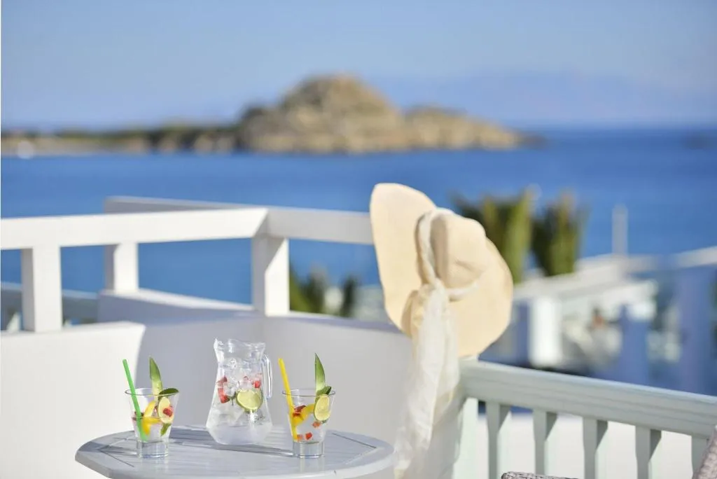 DOUBLE EXECUTIVE KING BED Room, Petinos Hotel, Mykonos