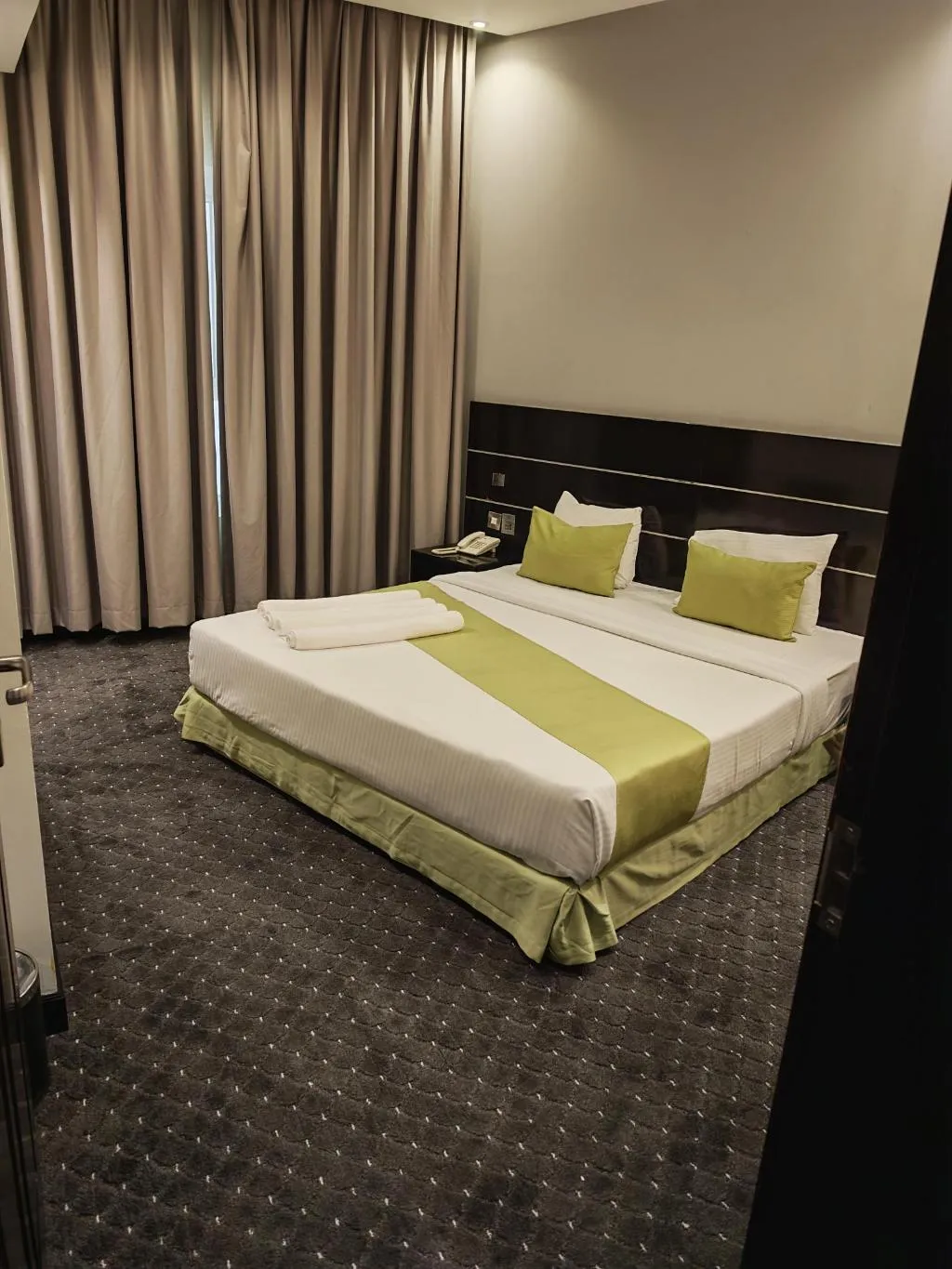 DOUBLE STANDARD Room, Aldar Hotel, Dubai
