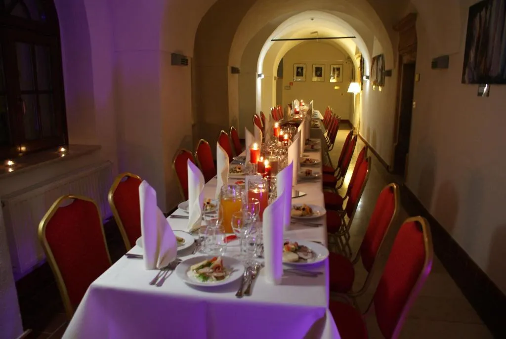 Sports and Entertainment, Hotel Swietego Norberta, Krakow