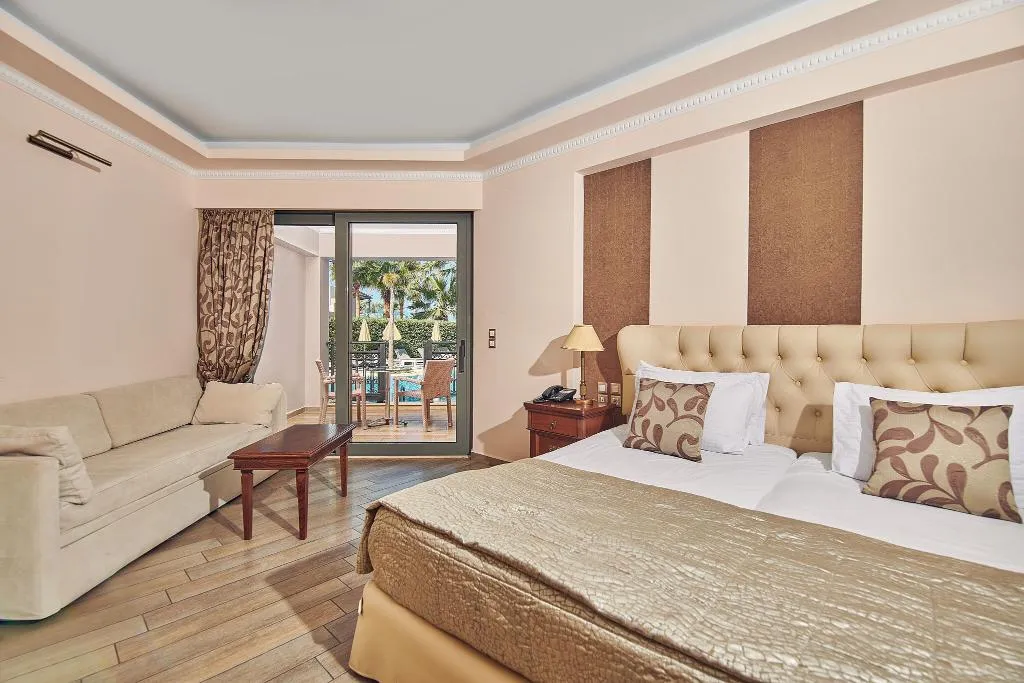 JUNIOR SUITE POOL VIEW Room, Palazetto Suites Zakynthos, Zante