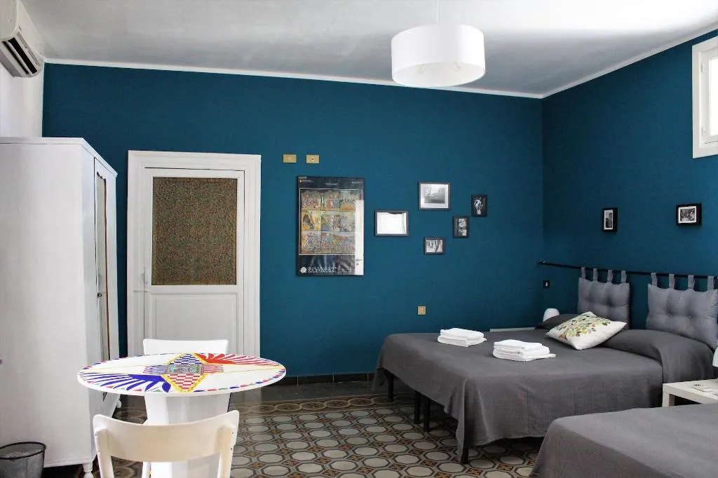 Room, La Via Delle Biciclette, Palermo