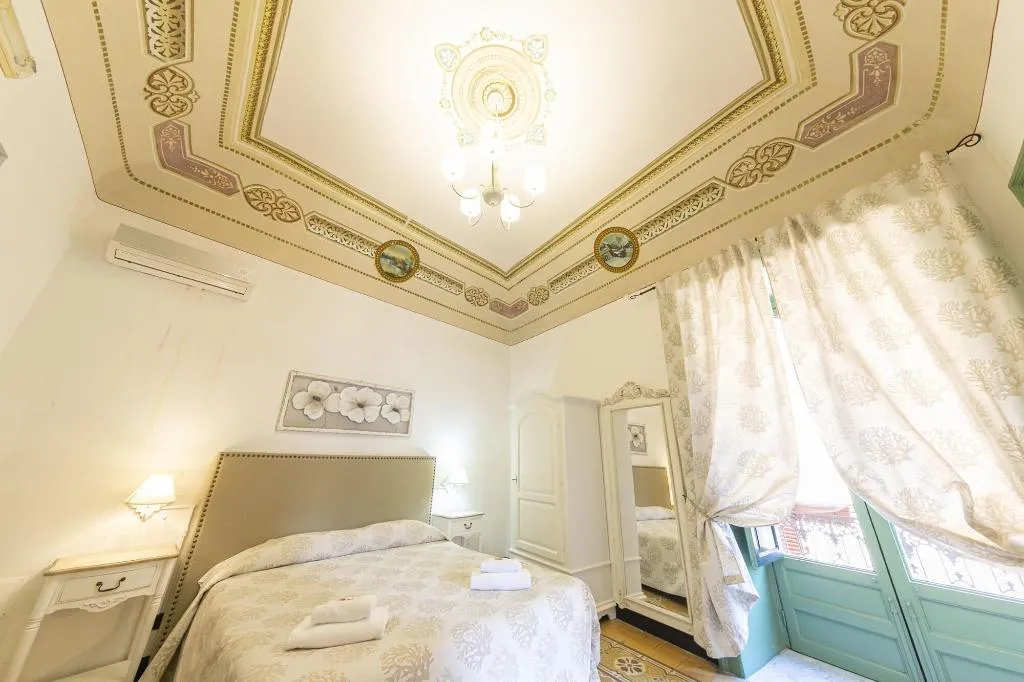 Room, Palazzo Villelmi, Palermo