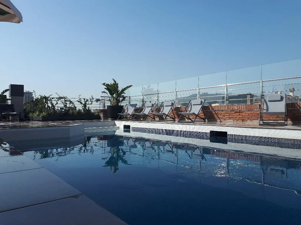 Pool, Silken Ramblas, Barcelona